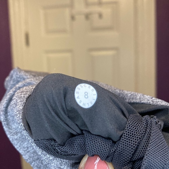 Lululemon On The Fly Pant *28" Heathered Black Size 8 - Picture 9 of 9